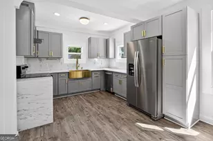 208 Royal Ave, Hogansville, GA 30230 - Photo 13