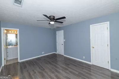 1025 Hunters Oak Trail, Sugar Hill, GA 30518 - Photo 9