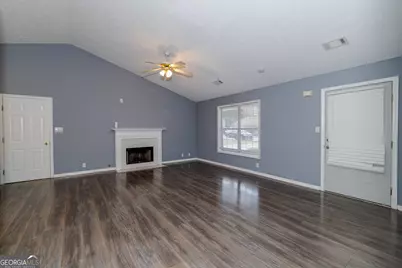 1025 Hunters Oak Trail, Sugar Hill, GA 30518 - Photo 5