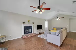 1474 Bengay Way, Hinesville, GA 31313 - Photo 3