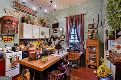 2229 Reynolds Street, Brunswick, GA 31520 - Photo 13