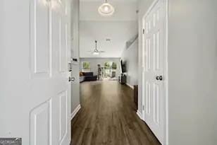 102 Lake Wisteria Ct, Kingsland, GA 31548 - Photo 9