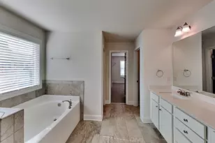 1672 Lapland Dr, Lawrenceville, GA 30045 - Photo 7