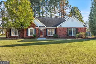 1136 Bartlett Dr, Statesboro, GA 30461 - Photo 3