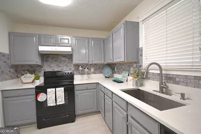 6397 E Meyer Drive, Morrow, GA 30260 - Photo 17