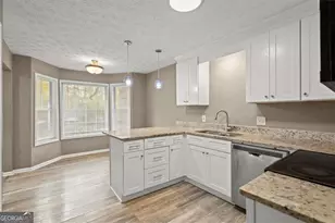 326 Farm Pl Ct NE, Woodstock, GA 30188 - Photo 3