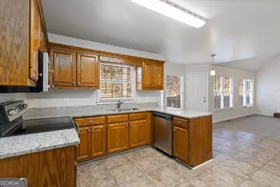 3477 Chinaberry Lane, Snellville, GA 30039 - Photo 15