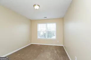 8319 Milam Loop, Fairburn, GA 30213 - Photo 11