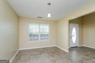 8319 Milam Loop, Fairburn, GA 30213 - Photo 5