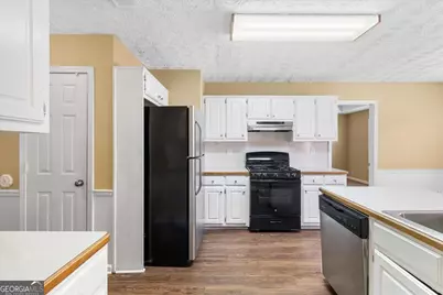 2355 Range Heights Terrace, Loganville, GA 30052 - Photo 29