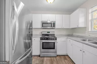 6442 Stonebridge Creek Lane, Lithonia, GA 30058 - Photo 11