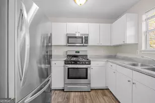 6442 Stonebridge Creek Ln, Lithonia, GA 30058 - Photo 11