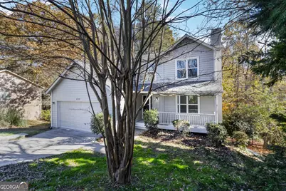 2725 Wildflower Lane, Snellville, GA 30039 - Photo 3