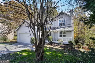 2725 Wildflower Ln, Snellville, GA 30039 - Photo 3