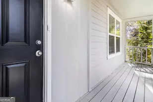 2725 Wildflower Ln, Snellville, GA 30039 - Photo 5