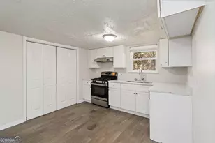 2725 Wildflower Ln, Snellville, GA 30039 - Photo 13