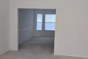 1596 Cutters Mill Dr, Lithonia, GA 30058 - Photo 5