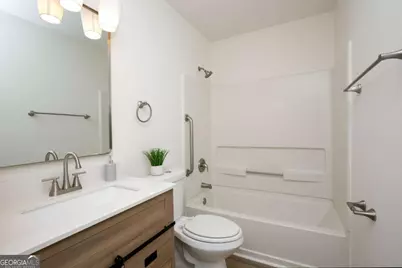 102 Laurelwood Drive, Savannah, GA 31419 - Photo 9