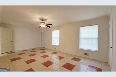 6061 Winview Drive, Forest Park, GA 30297 - Photo 17