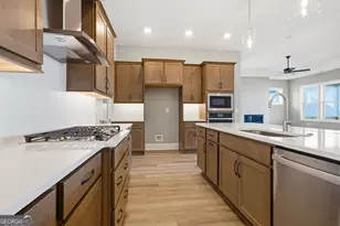 55 Milestone Trce, Newnan, GA 30263 - Photo 3