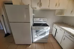 498 North Ave, Forest Park, GA 30297 - Photo 5