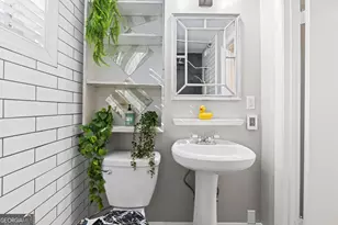 394 6th St NE, Atlanta, GA 30308 - Photo 9