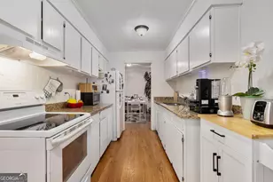 725 Dalrymple Rd, Atlanta, GA 30328 - Photo 9