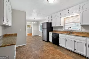 3132 Robindale Rd, Decatur, GA 30034 - Photo 15