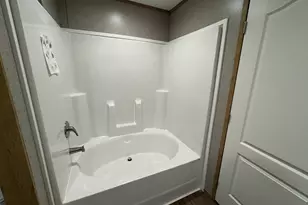 215 Poplar Cir, West Point, GA 31833 - Photo 15