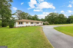 1367 Sharpsburg McCollum Rd, Sharpsburg, GA 30277 - Photo 3