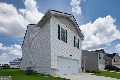 197 Lauritsen Way, Newnan, GA 30265 - Photo 3