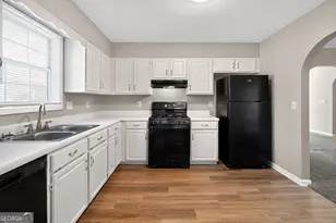 444 Cauthen Ct, Ellenwood, GA 30294 - Photo 13