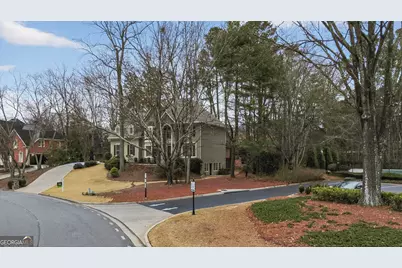 10325 Oxford Mill Circle, Johns Creek, GA 30022 - Photo 13