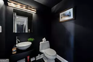 2870 Pharr Ct South NW, Atlanta, GA 30305 - Photo 9