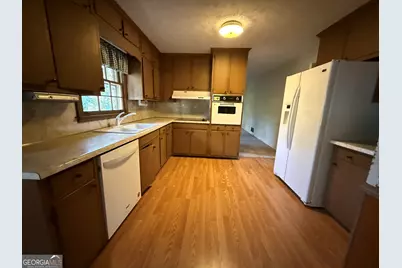 5904 Foxfield Trail, Rex, GA 30273 - Photo 5