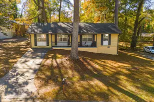 761 Robert E Lee Pkwy, Jonesboro, GA 30238 - Photo 3