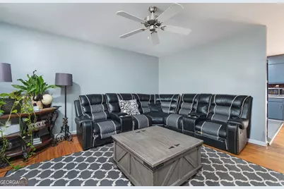 761 Robert E Lee Parkway, Jonesboro, GA 30238 - Photo 5