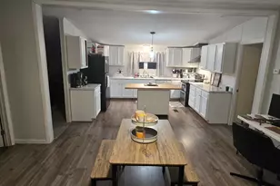 352 Jeffrey Way, Forsyth, GA 31029 - Photo 7