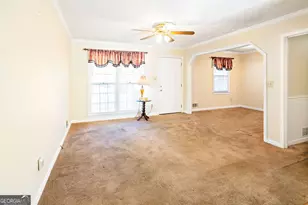 1538 Spring Valley Cir, Griffin, GA 30223 - Photo 3