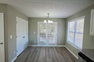 303 Rocky Point Ct, Winder, GA 30680 - Photo 5