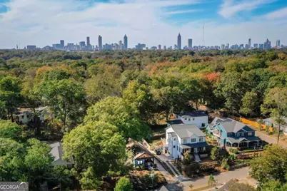 81 Clay Street SE, Atlanta, GA 30317 - Photo 9