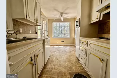 1031 Clifton Drive, Macon, GA 31204 - Photo 3