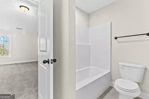 310 Airview Dr, Warner Robins, GA 31093 - Photo 17
