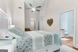 101 Barnard St, Savannah, GA 31401 - Photo 17