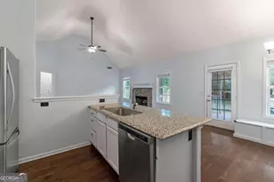 66 Wren Ave, Jefferson, GA 30549 - Photo 9