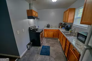 219 Eagle St, Savannah, GA 31415 - Photo 11