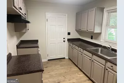 784 Springvalley Drive, Forest Park, GA 30297 - Photo 3