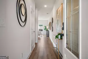 9398 Maple Grv Ln, Jonesboro, GA 30238 - Photo 3