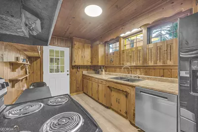 126 S Poplar Street, Athens, GA 30601 - Photo 23