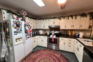 2003 Chevy Pl, Vidalia, GA 30474 - Photo 5